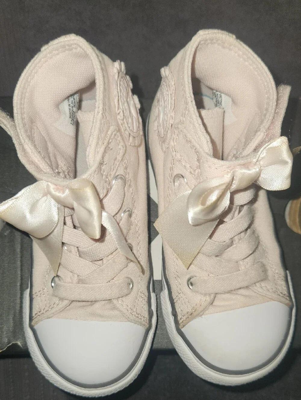 Converse Kids Cream High-Top Sneakers with Satin Bows